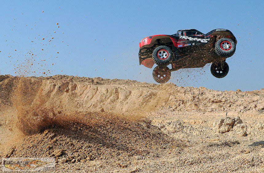 SLASH 2WD 08.jpg