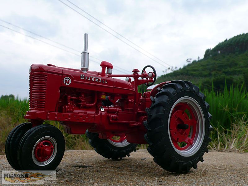 farmall super m.jpg