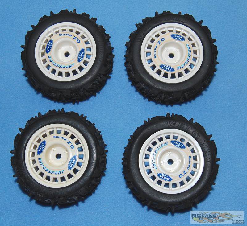 tamiya Ford Escort wheel & tire set mint 01.JPG