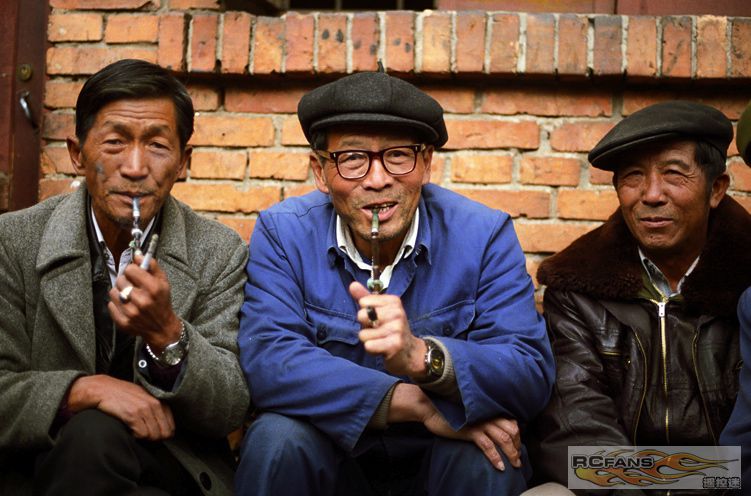 old-chinese-men-smoking.jpg