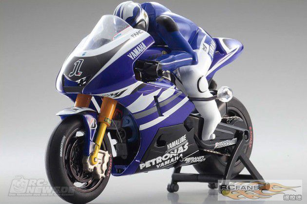 Kyosho-YAMAHA-YZR-M1-1-630x420.jpg