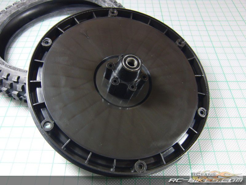 arx_540_3_front_wheel_hub_assembling_1.jpg