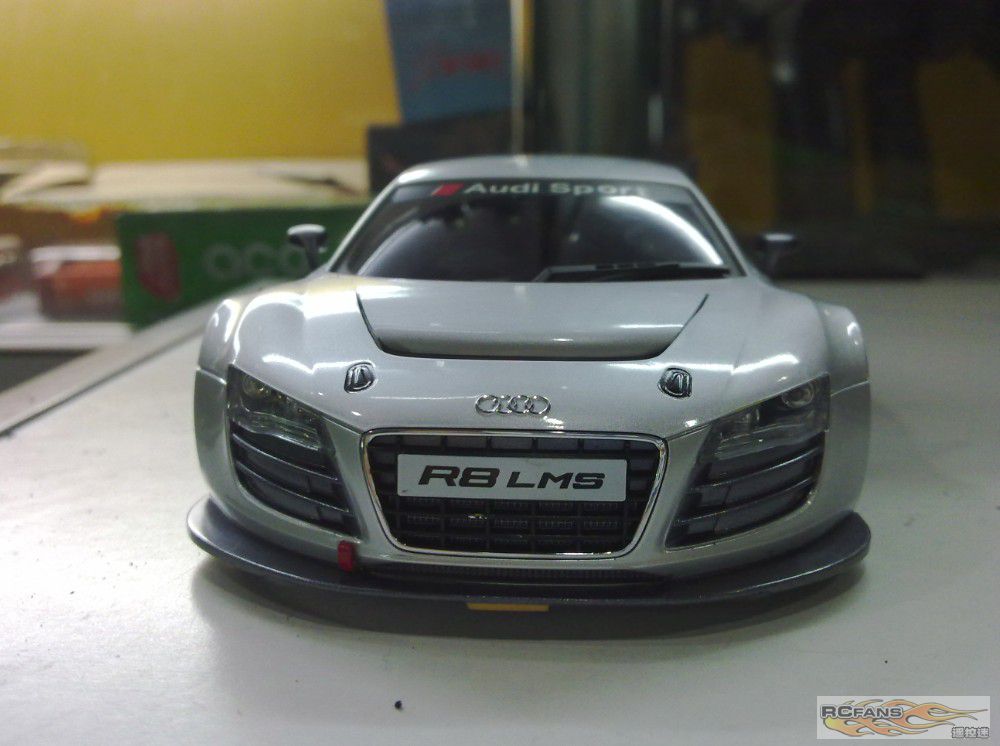 R8 LMS 00.jpg