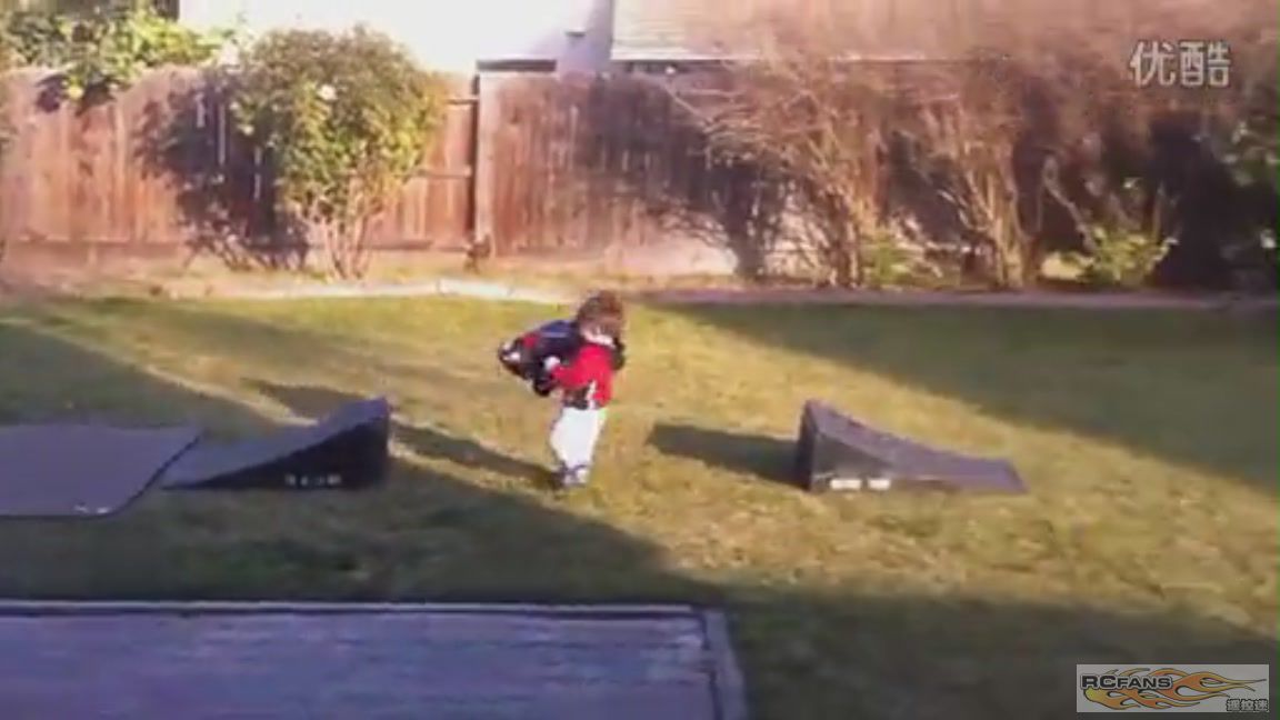 2012 RC Stunt Jumps ԭⶼ@ӖС܇ײ[08-37-30].JPG