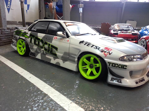 r32-4dr-fb.jpg