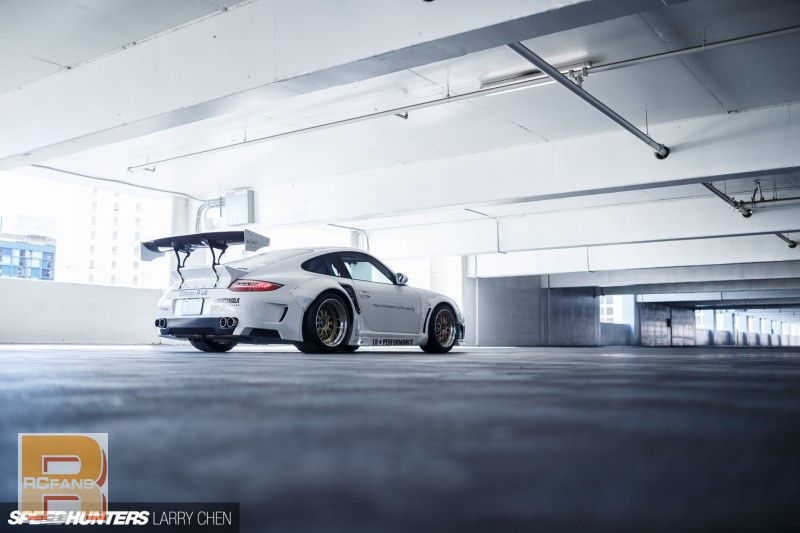 Larry_Chen_Speedhunters_libertywalk_997_Turbo-14-800x533.jpg