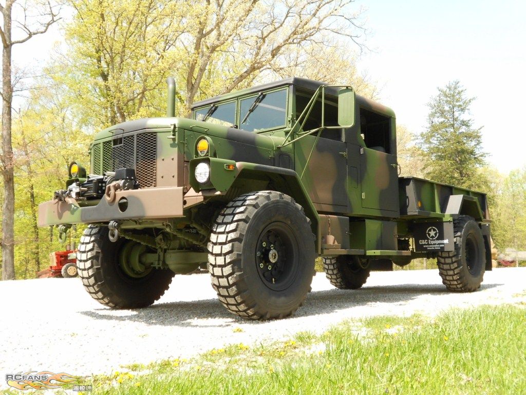 M35 crew cab.JPG