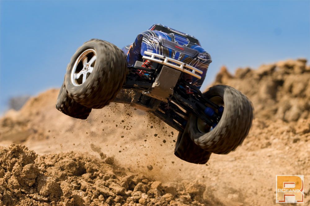 4907_tmaxx_action1.jpg