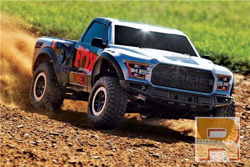 58094-1-Ford-Raptor-FOX-Action-Dirt-LtoR_.jpg