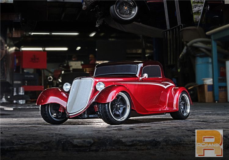 93044-4-Hot-Rod-1933-Coupe-3qtr-Red-Garage.jpg