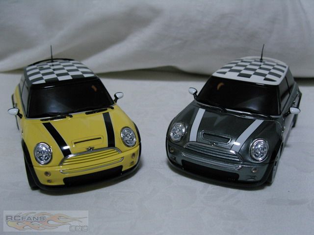 MINI COOPERS_17.JPG