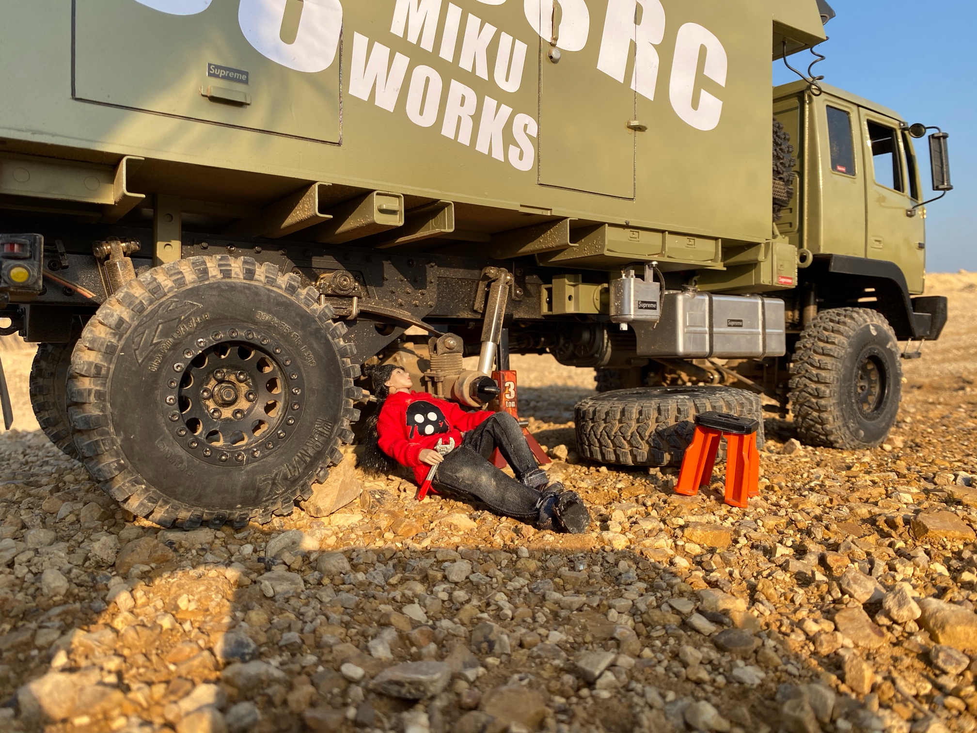 金凤的卡车旅行日记6x6越野军卡改旅行房车