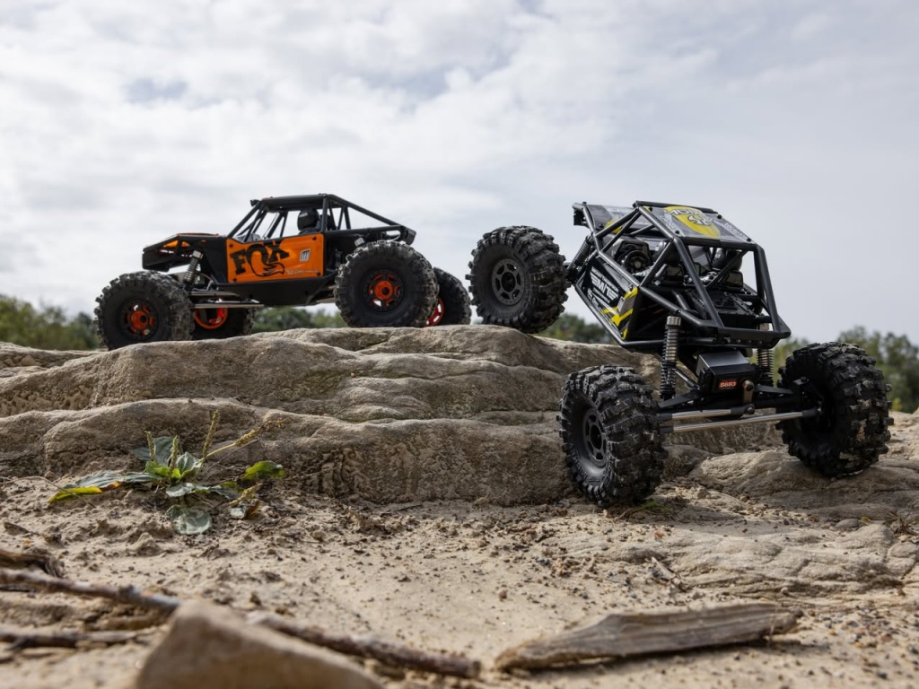 AXIAL 1/10 UTB10 CAPRA 1.9 ɽܹܼ