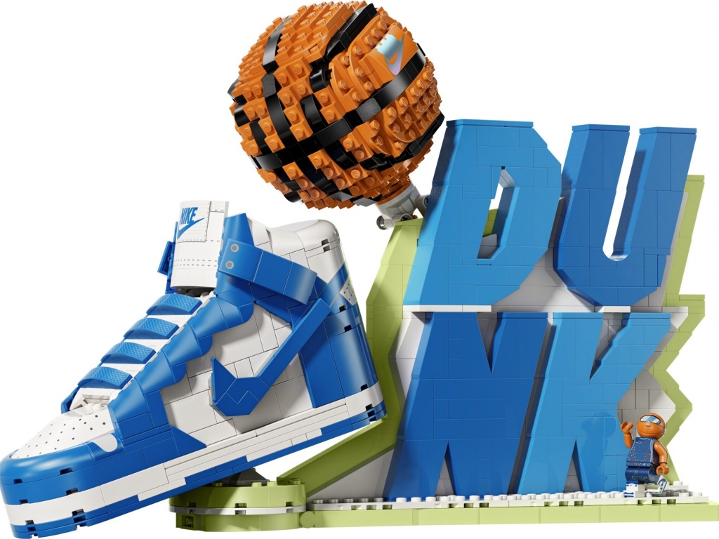 LEGO x Nike Dunk