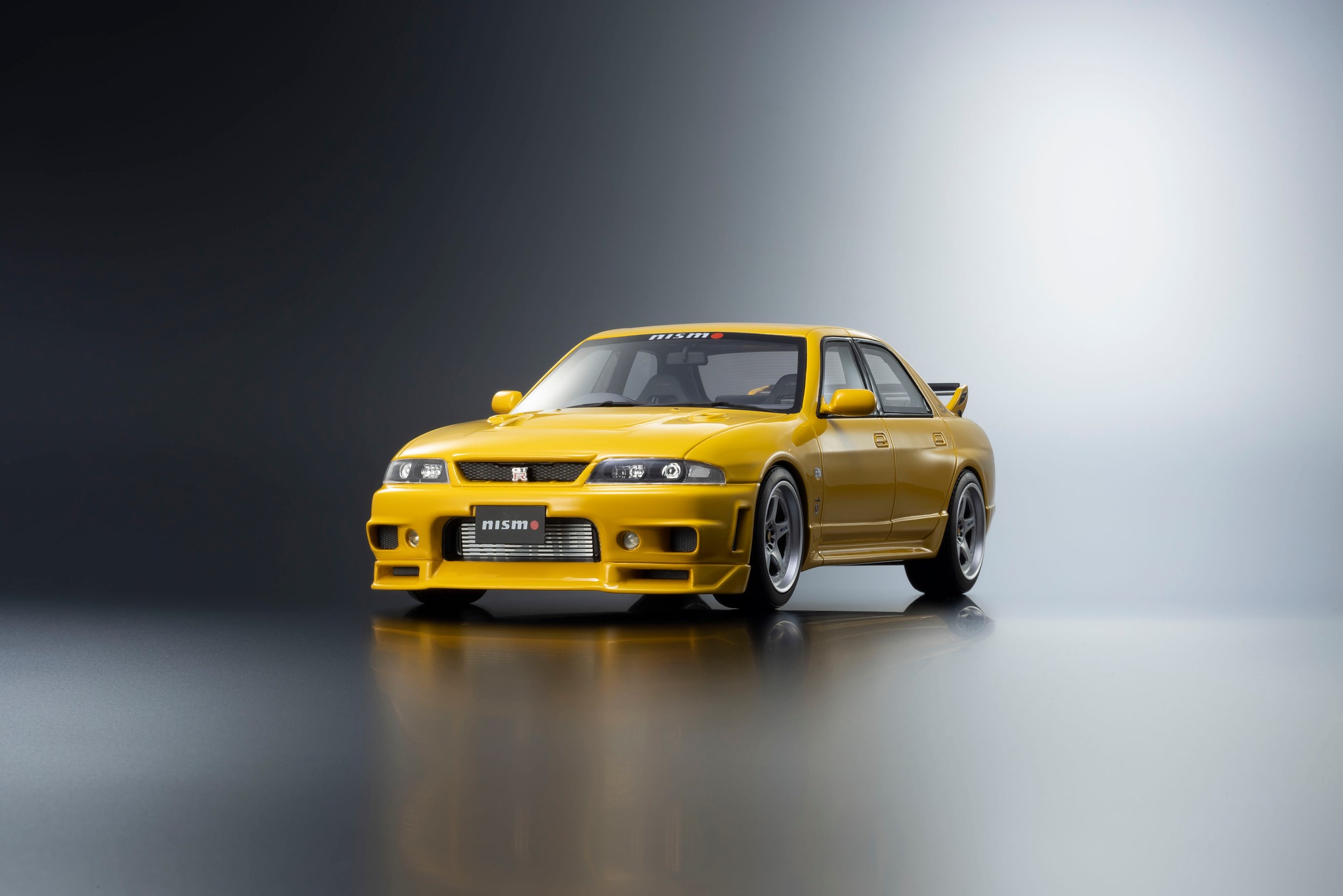 Kyosho SAMURAI Nissan Skyline GT-R Autech Ver Tuned by NISMO Yellow 1/18 ��̬��ģ
