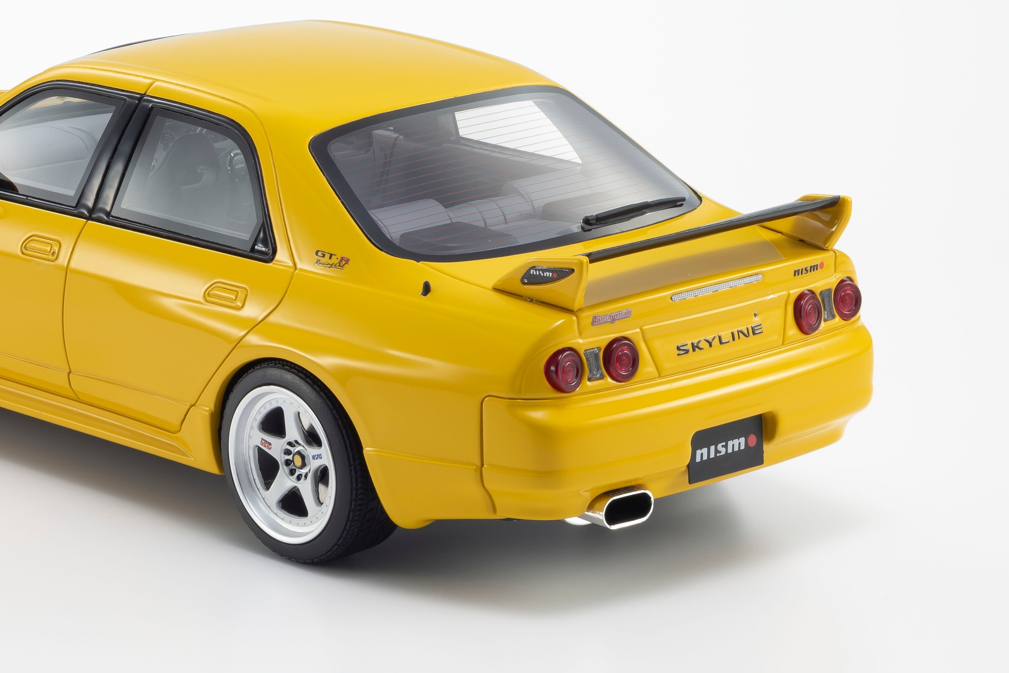Kyosho 1/18 Skyline GT-R Autech NISMO Yellow ���ϸ��
