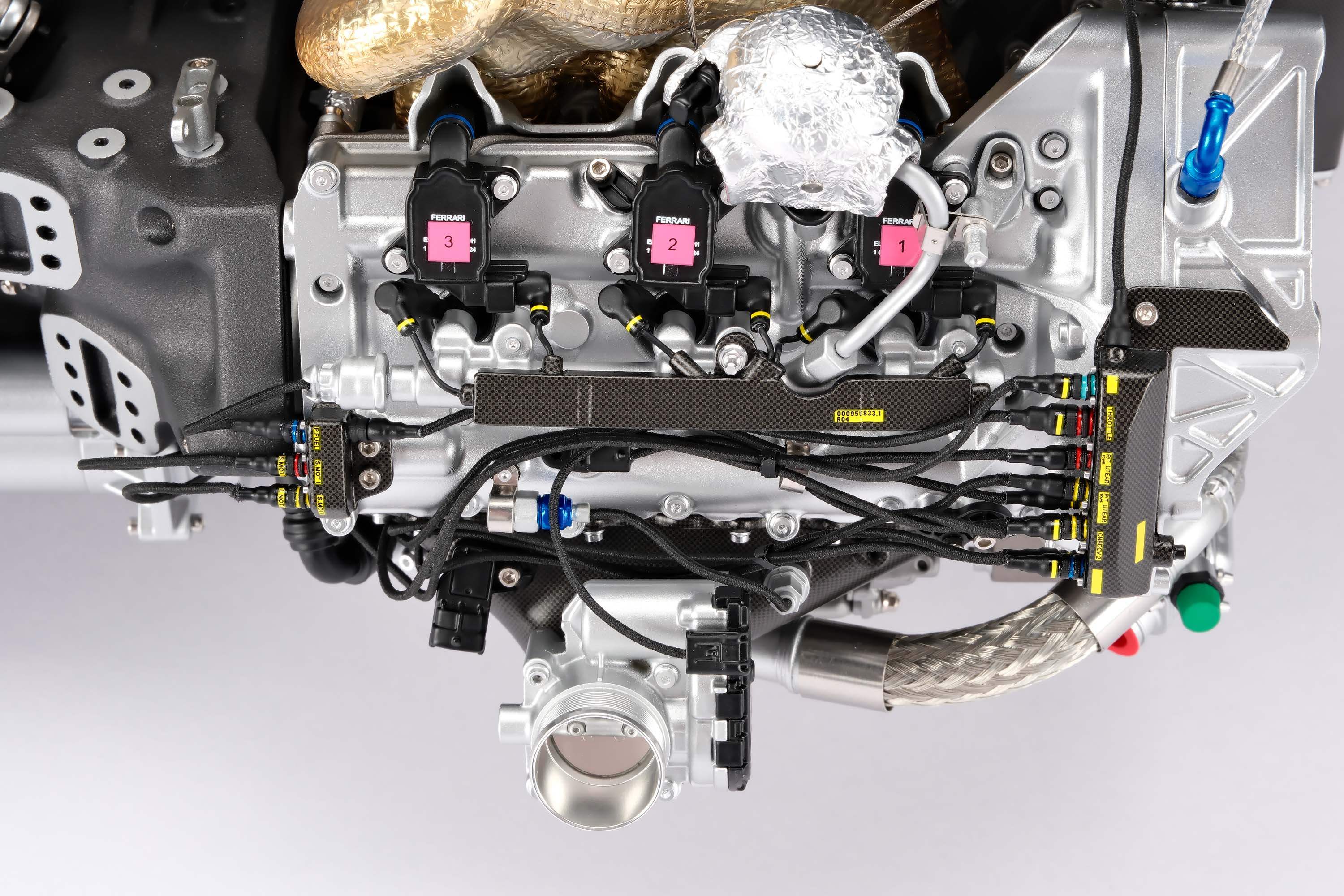 Amalgam Collection Ferrari 499P Engine Gearbox չʾ