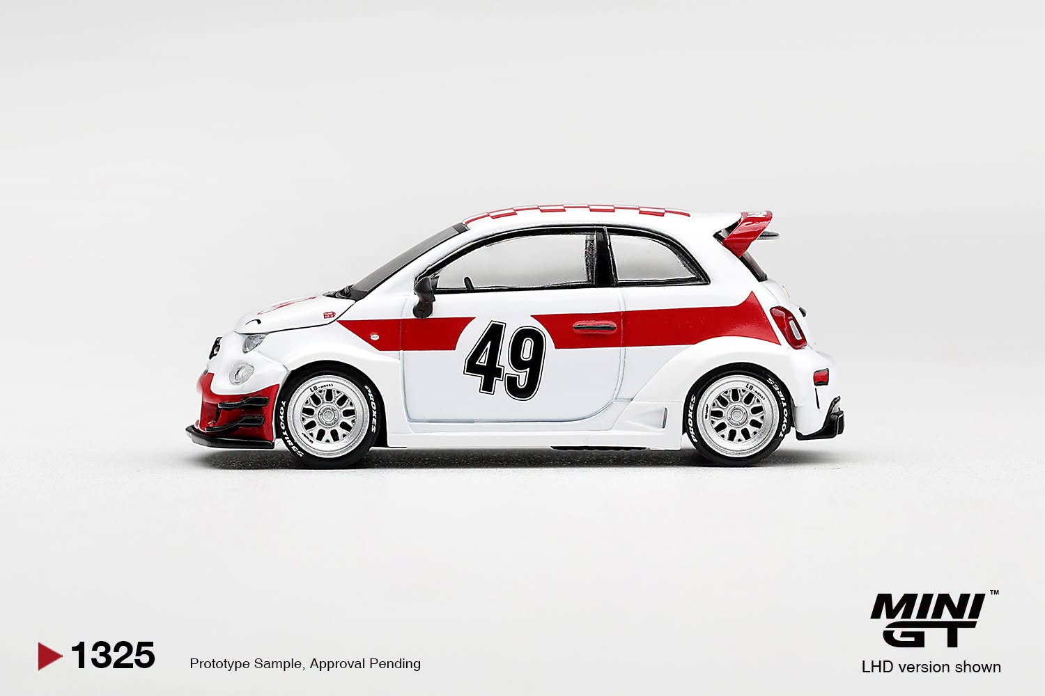 MINI GT Abarth 595 LB-WORKS ��ɫ�汾
