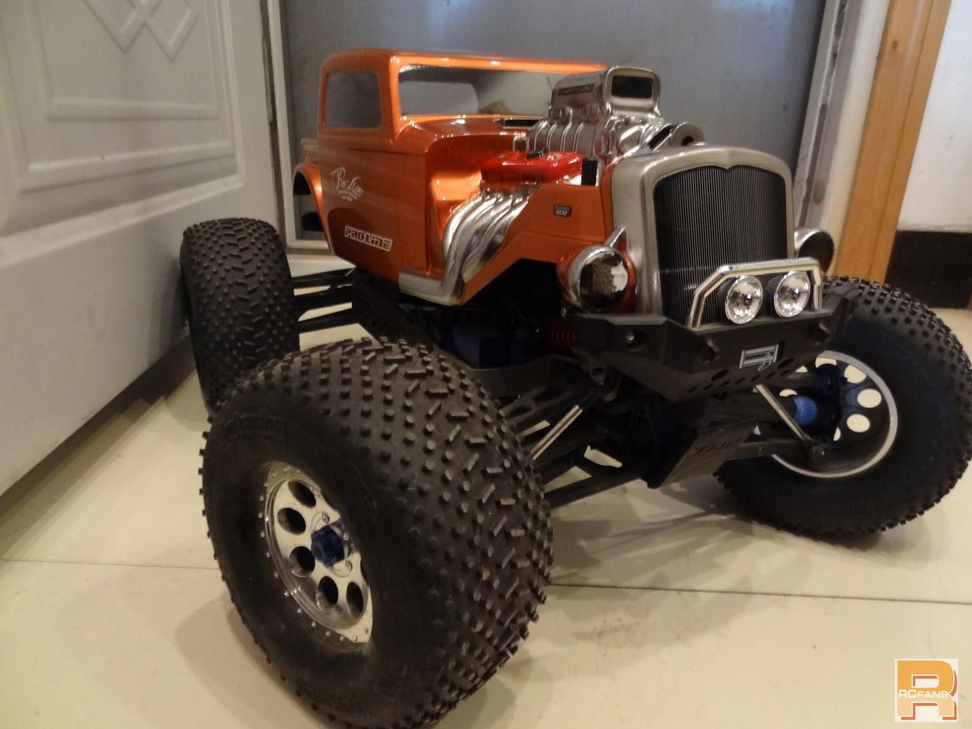 继上次给大冰做的rat rod风格pl车壳后,自己又做一个,必须要完美!