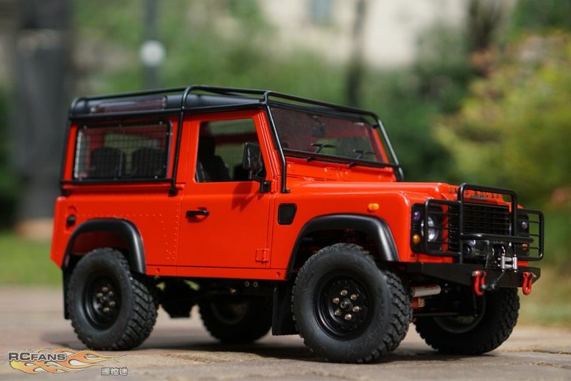 姨妈红的路虎卫士