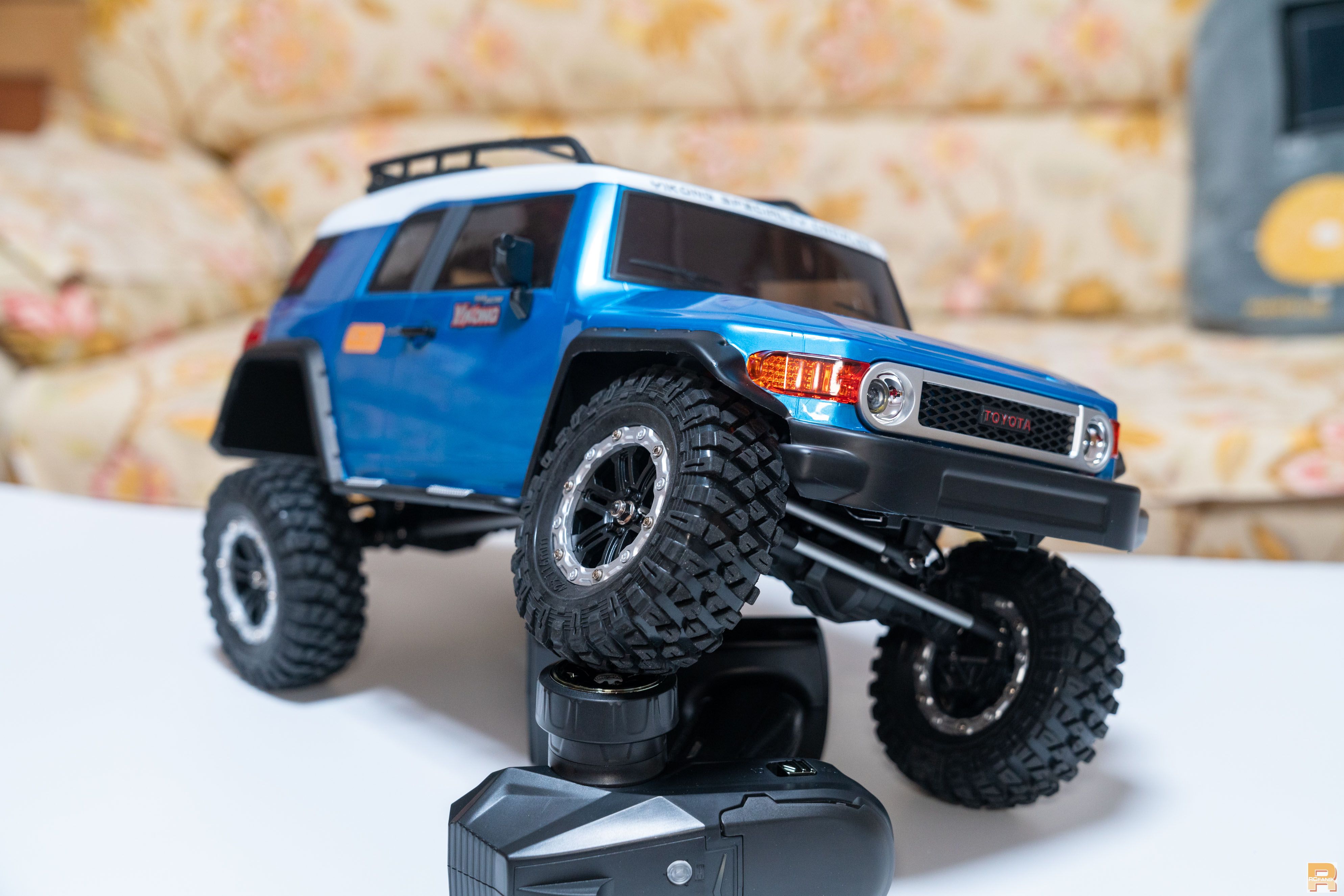 1/10丰田fj cruiser酷路泽——颜值和性价比高的rc遥控车