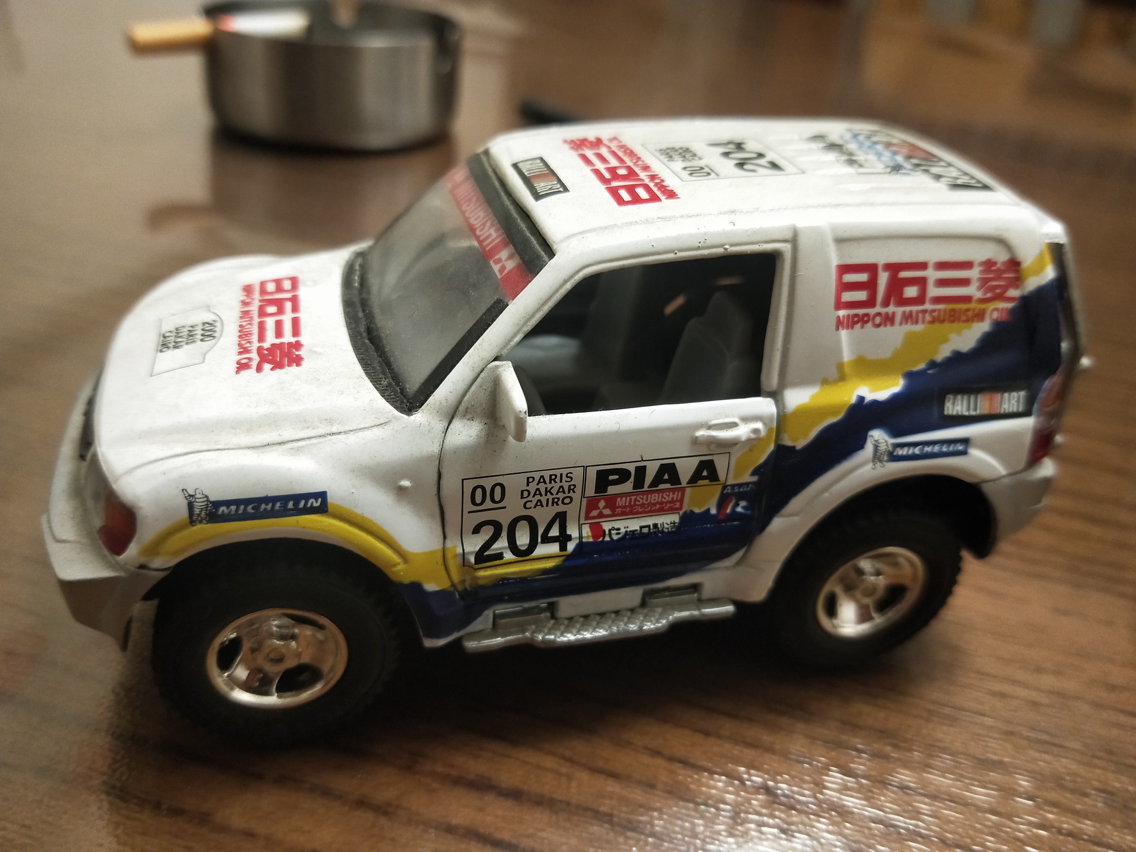 cc01 成龙《我是谁》— 三菱石油-帕杰罗经典涂装