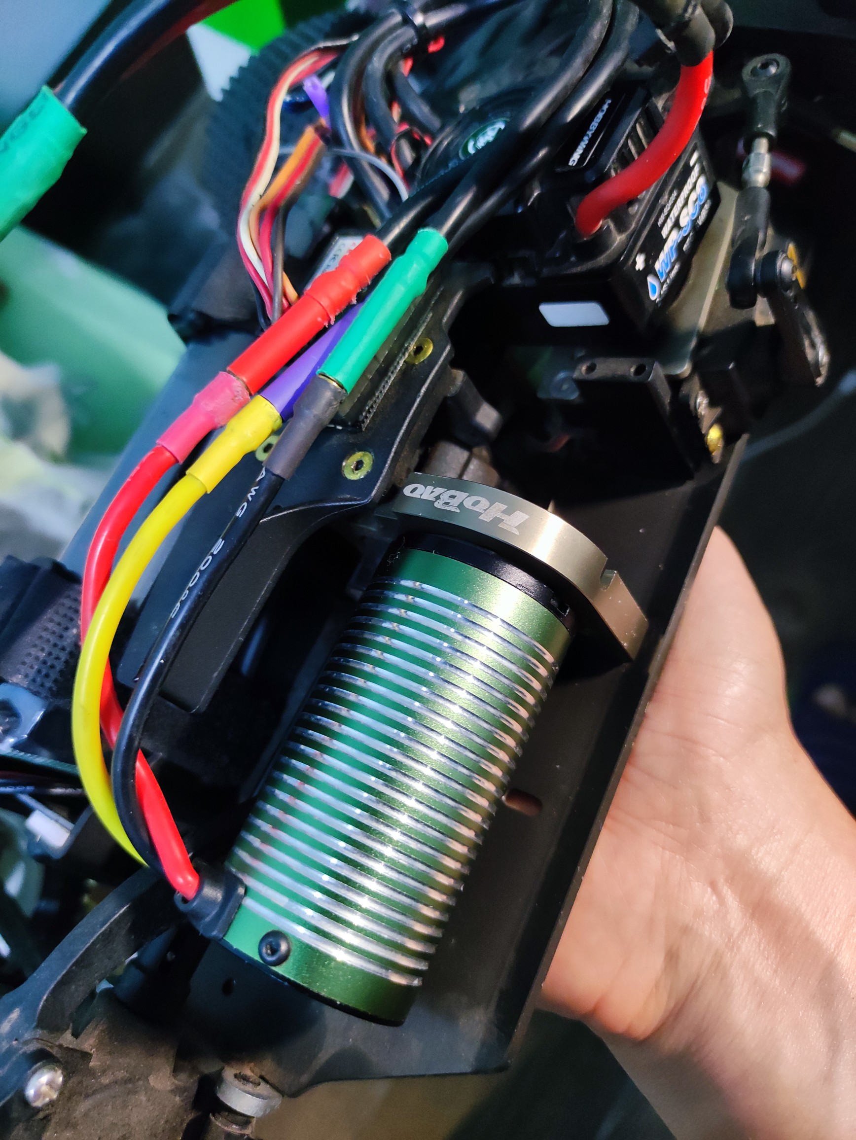 车子费电的原因找到了,可能是马达内部生锈了