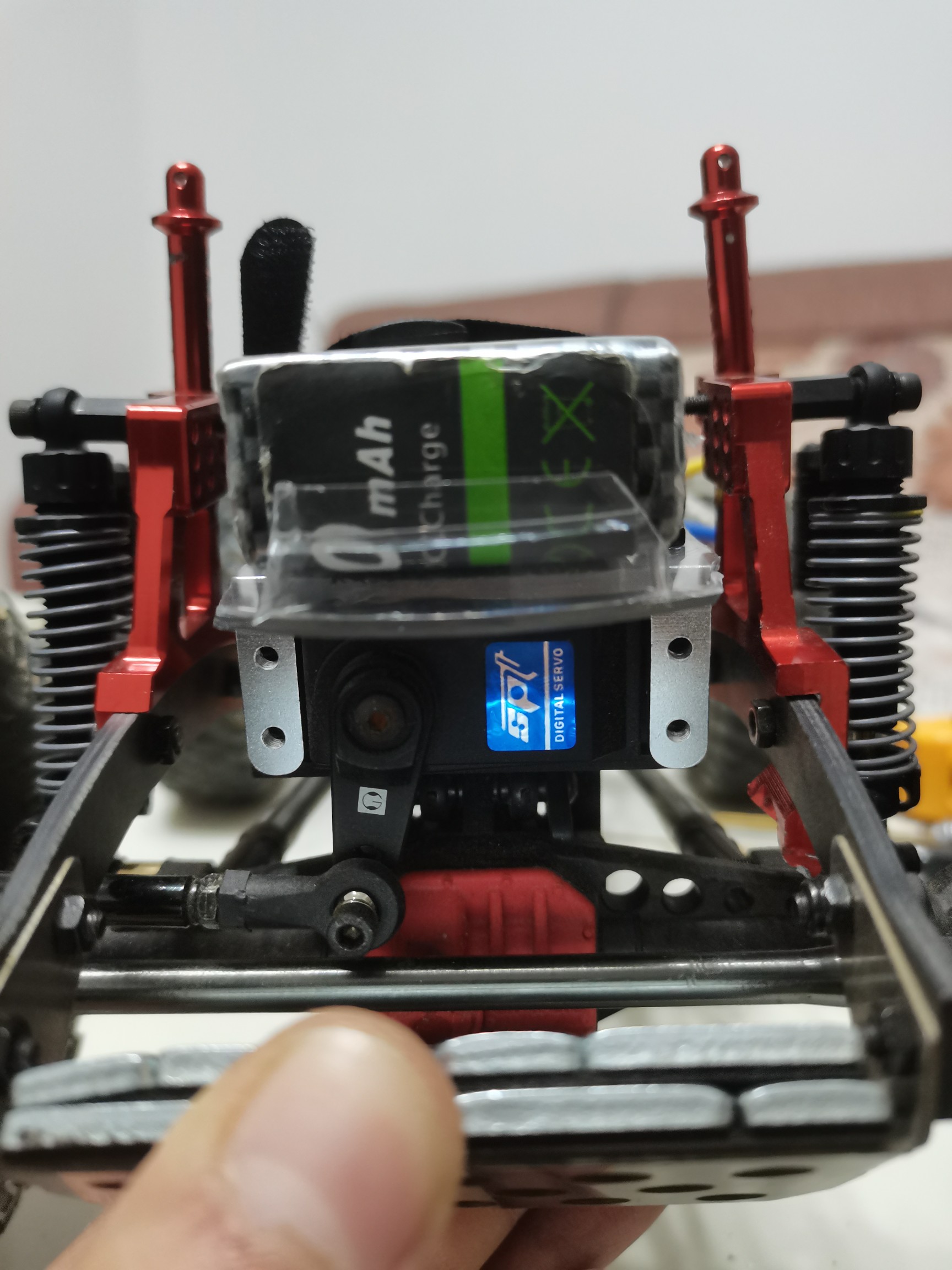 scx10自制一个桥上舵机电池仓