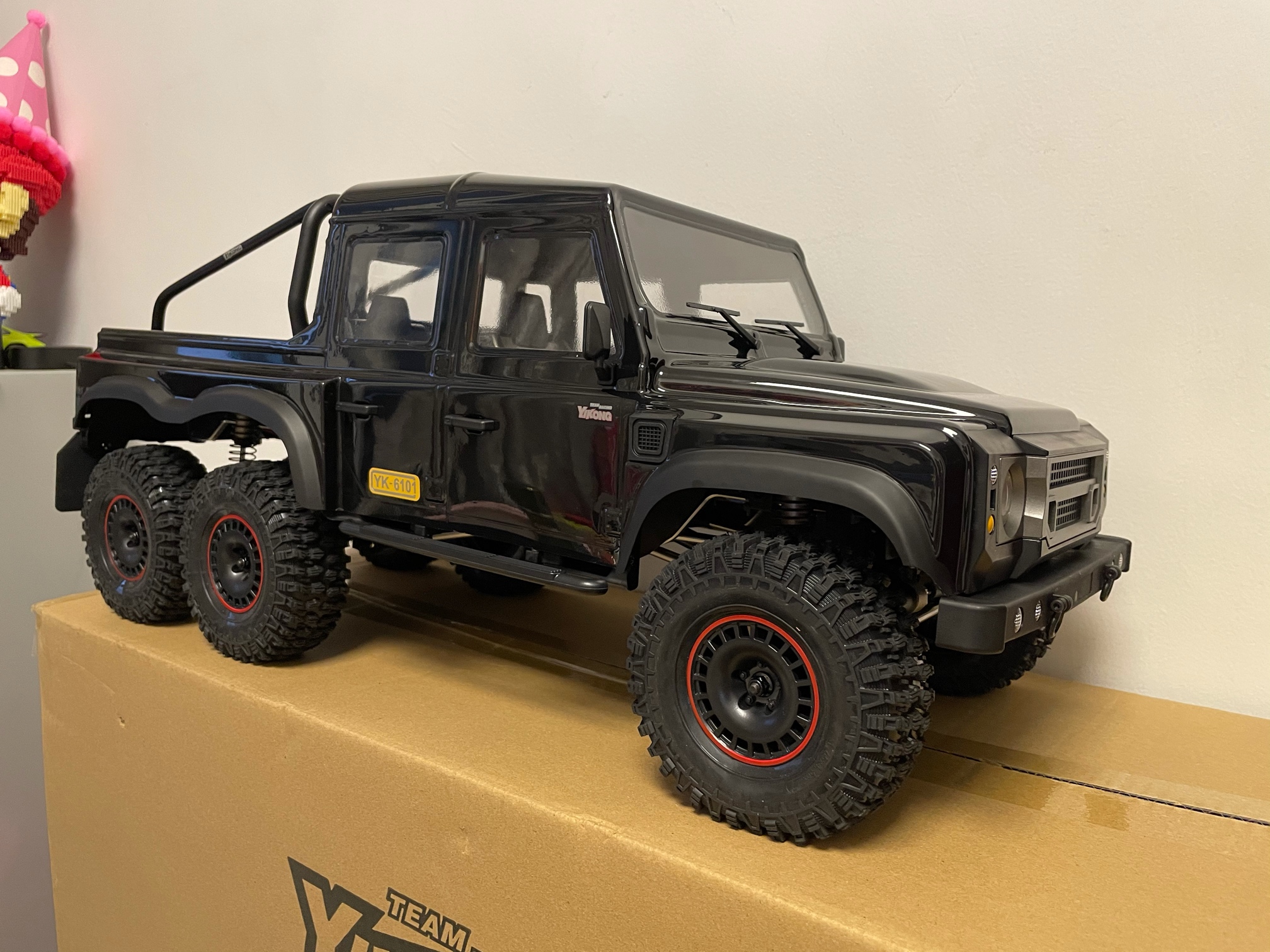 易控6101路虎凯恩版6x6开箱